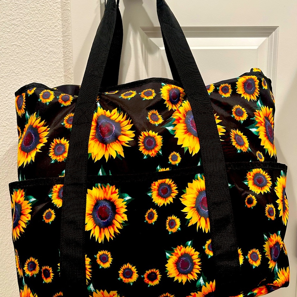 Large Capacity Waterproof Beach Bag NWOT